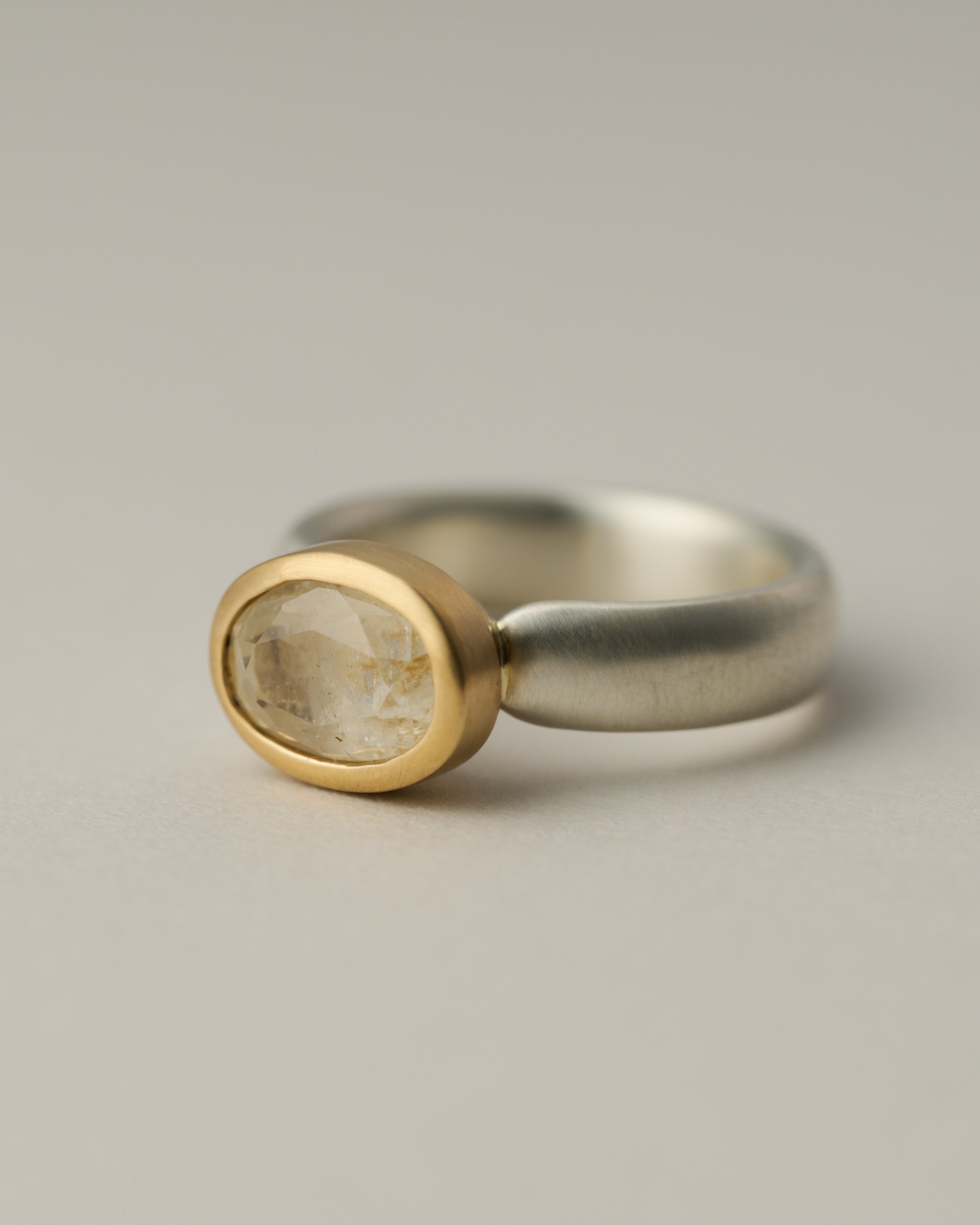 Solstice ring - awai -